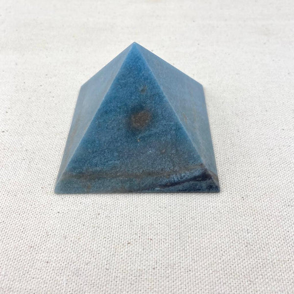 309g Trolleite Pyramid - East Meets West USA